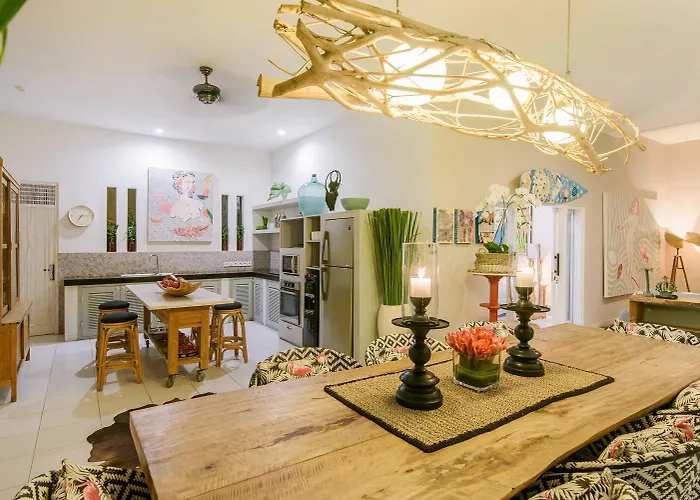 Villa Bloom 3 - Coastal 2 Brm Sleeps 4 Seminyak