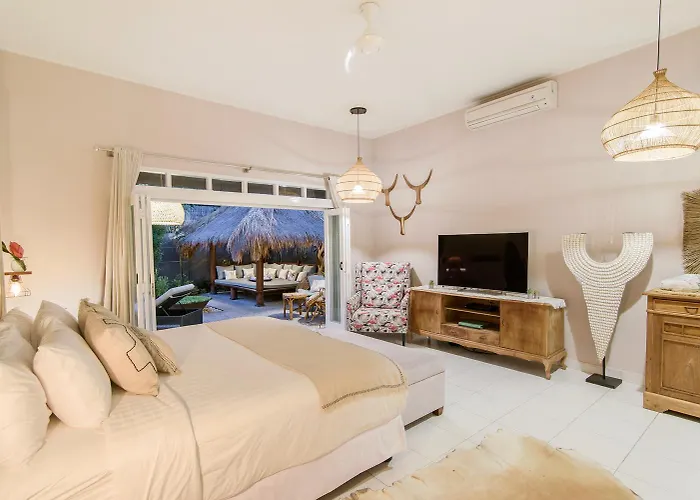 Bloom 3 - Coastal 2 Brm Sleeps 4