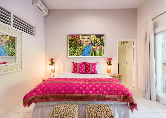 Villa Bloom 3 - Coastal 2 Brm Sleeps 4
