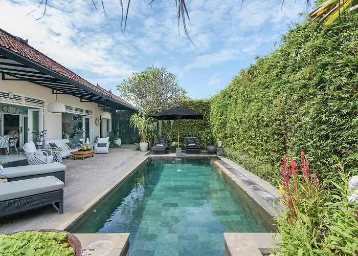 Bloom 3 - Coastal 2 Brm Sleeps 4 *